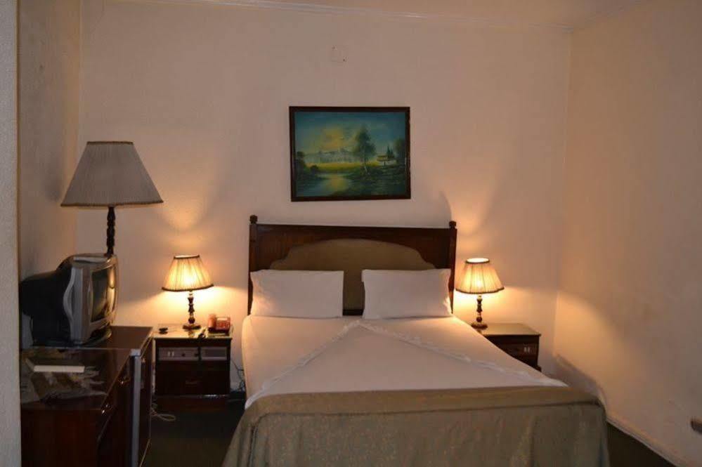 Kaoud Sporting Hotel Alexandria Ngoại thất bức ảnh